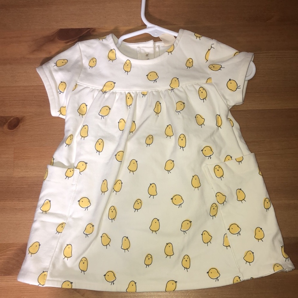 Hallmark Spring newborn girl yellow baby chicken dress and diaper cover 0-3 M